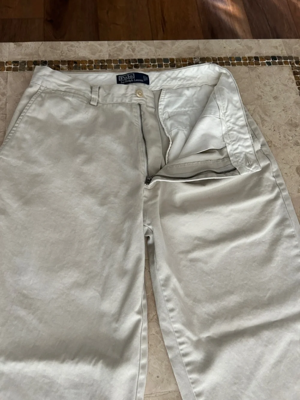 Polo Ralph Lauren Classic Chino Men’s‎ Classic Pants Size 32x30 but length is 27